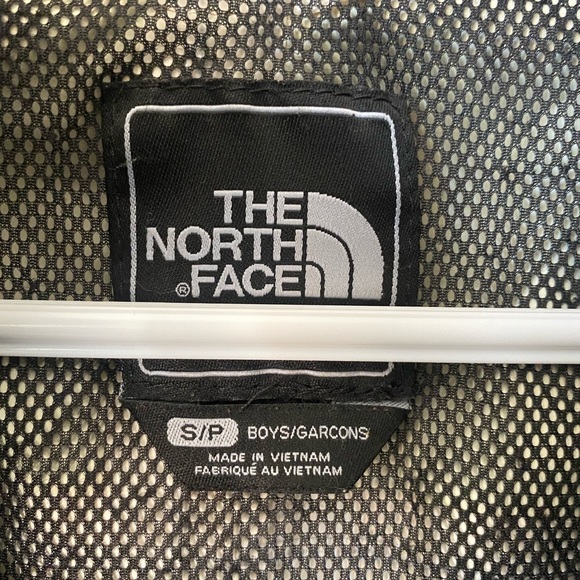 North Face Windbreaker - Picture 4 of 4